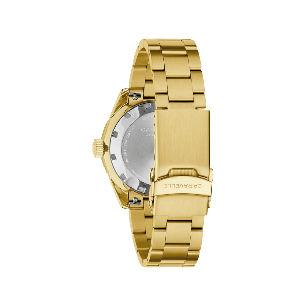 Bulova 44B133 Caravelle Sea Hunter caseback and bracelet detail